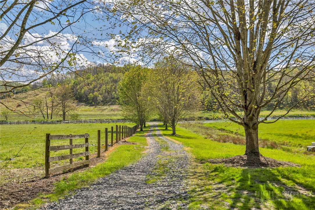 1819 Fulton Reeves Road