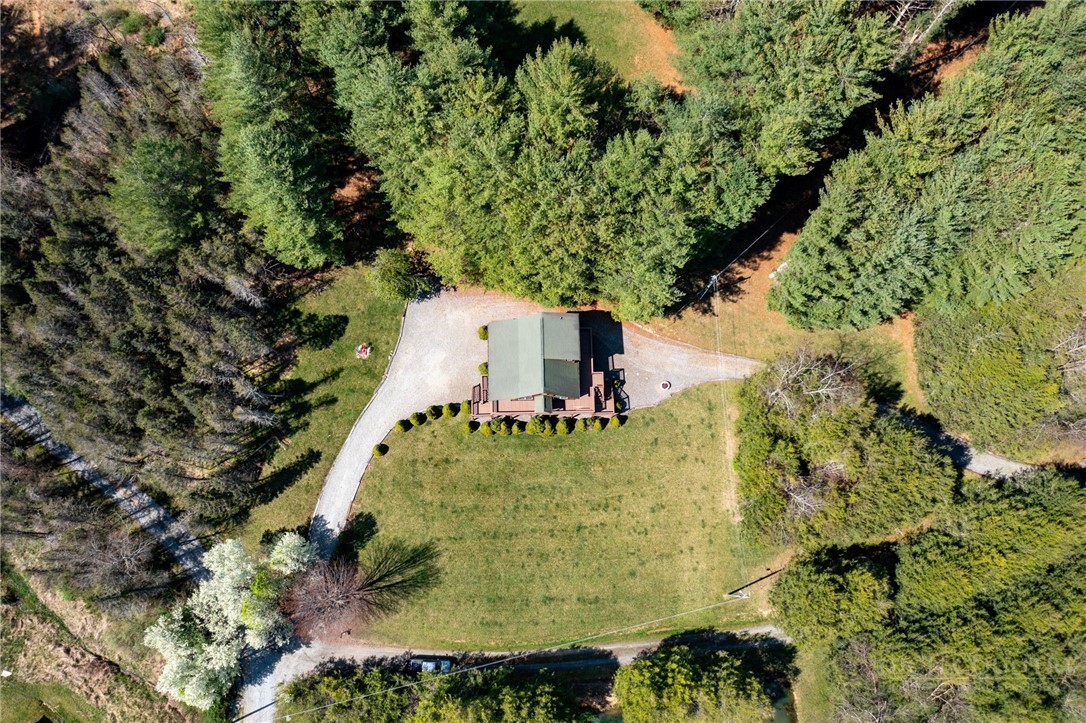 11 Lucky Lakes Drive