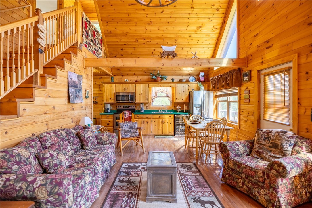 11 Lucky Lakes Drive