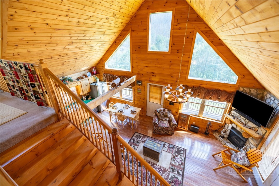 11 Lucky Lakes Drive