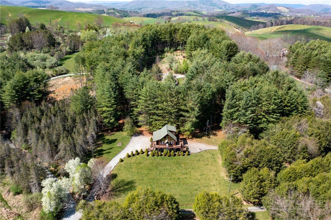 11 Lucky Lakes Drive
