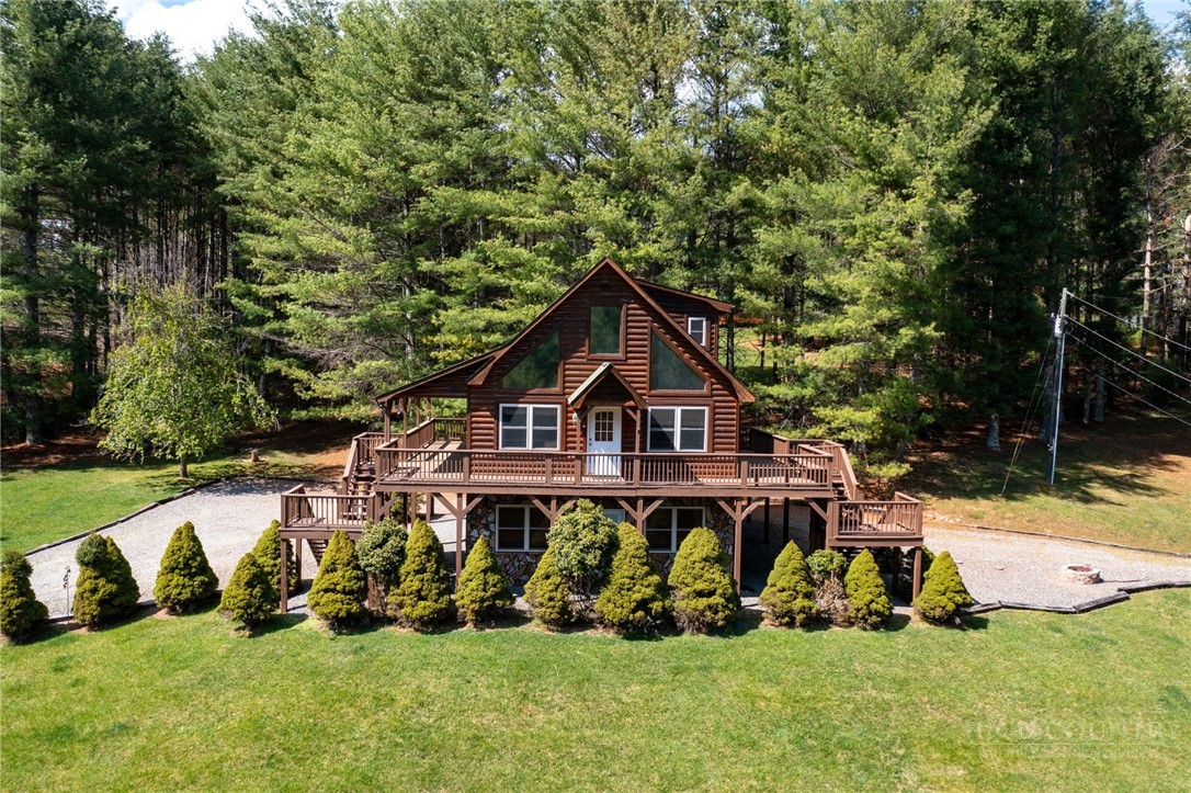 11 Lucky Lakes Drive