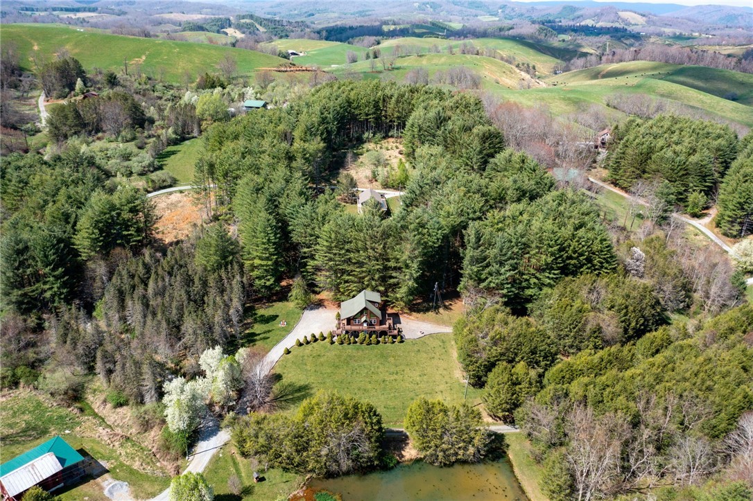 11 Lucky Lakes Drive
