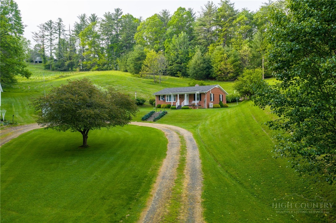 8693 Hwy 88 E Highway