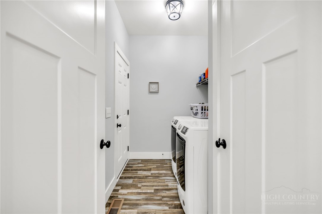 209 W Evergreen Street