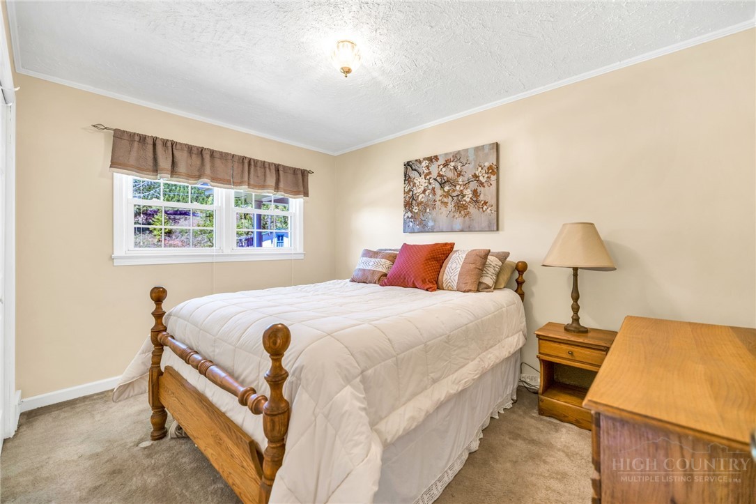 346 Piney Creek Road