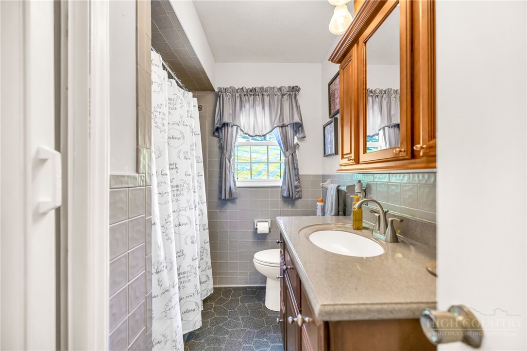 346 Piney Creek Road