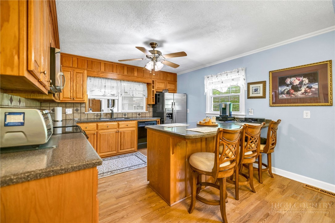 346 Piney Creek Road