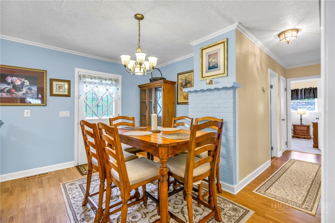 346 Piney Creek Road