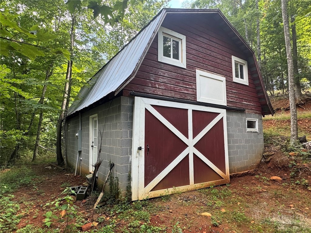 213 Autumn Lane