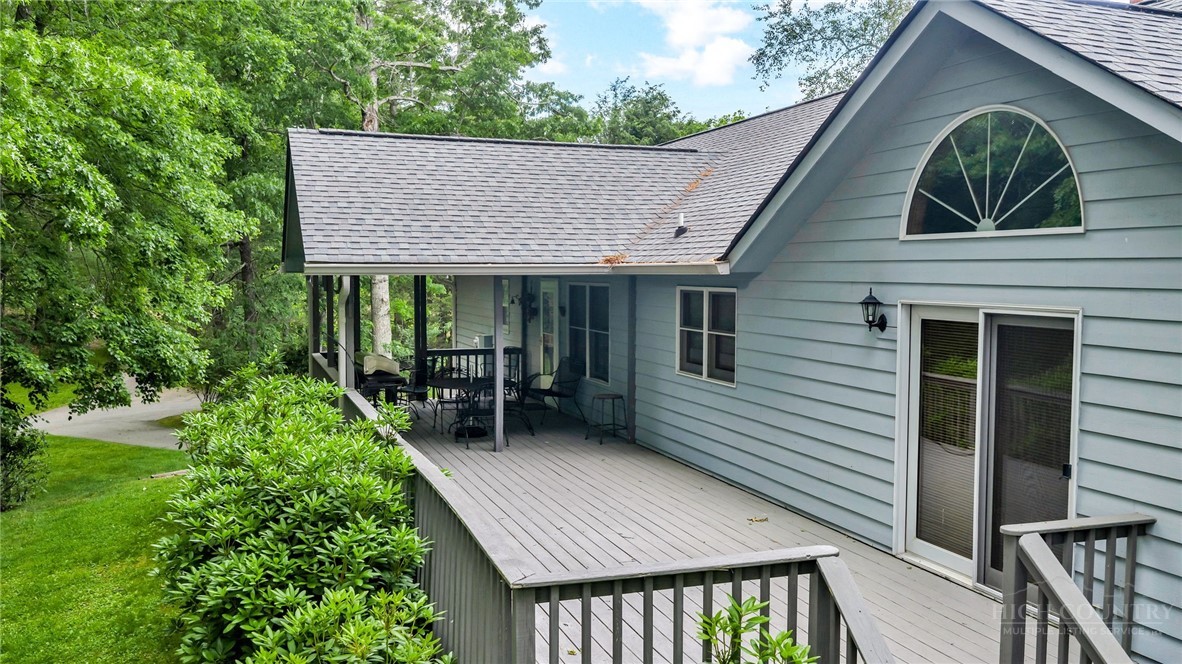 1142 Hartzog Ford Road