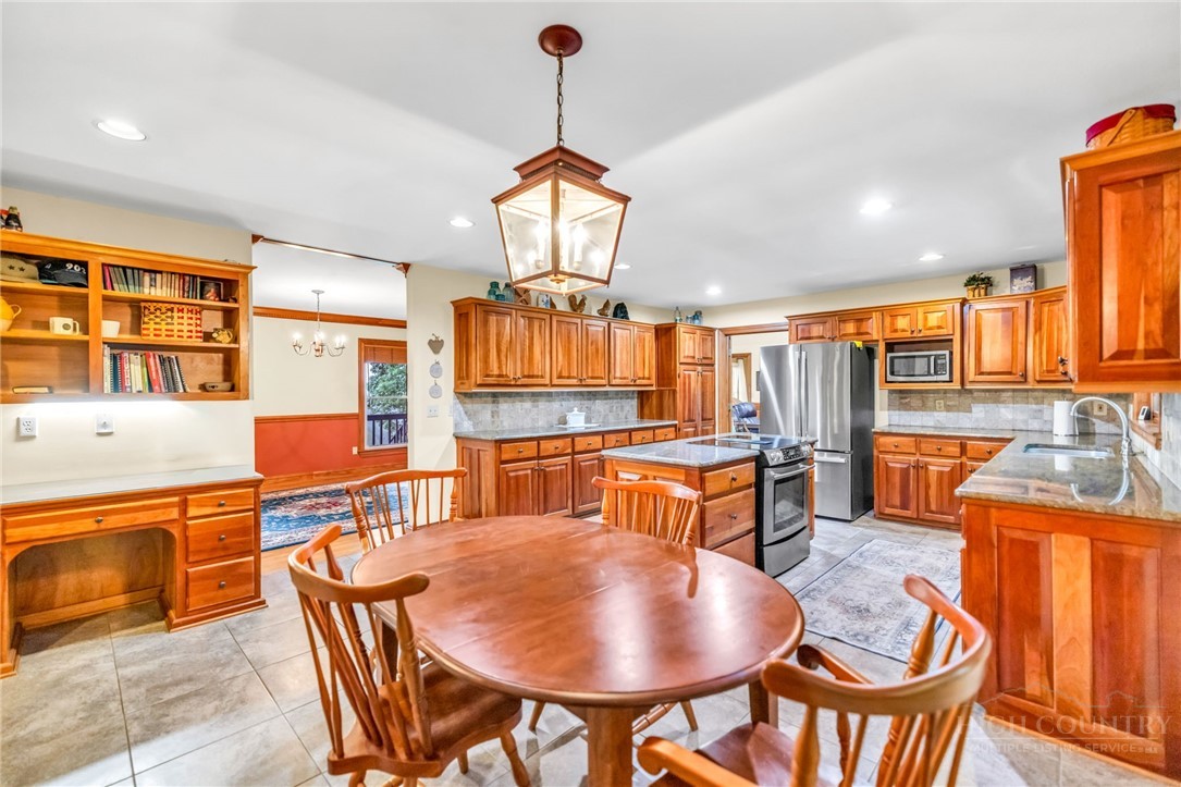1142 Hartzog Ford Road