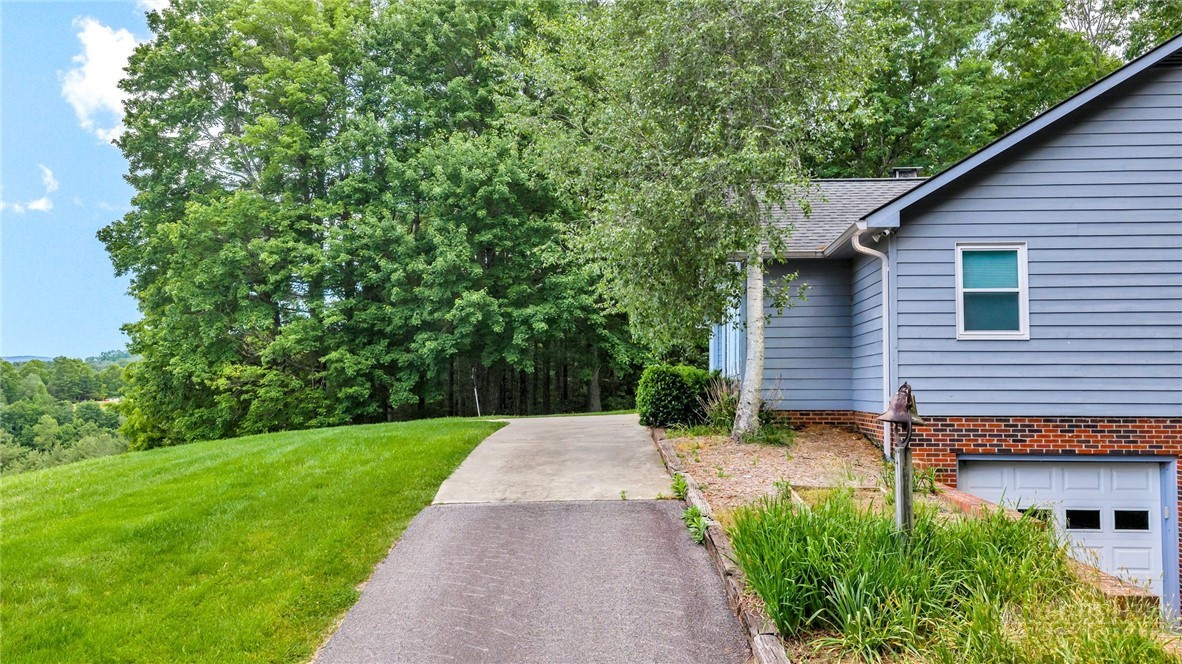 1142 Hartzog Ford Road