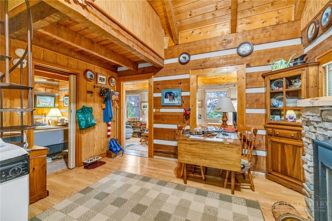 638 Riverwood Trail
