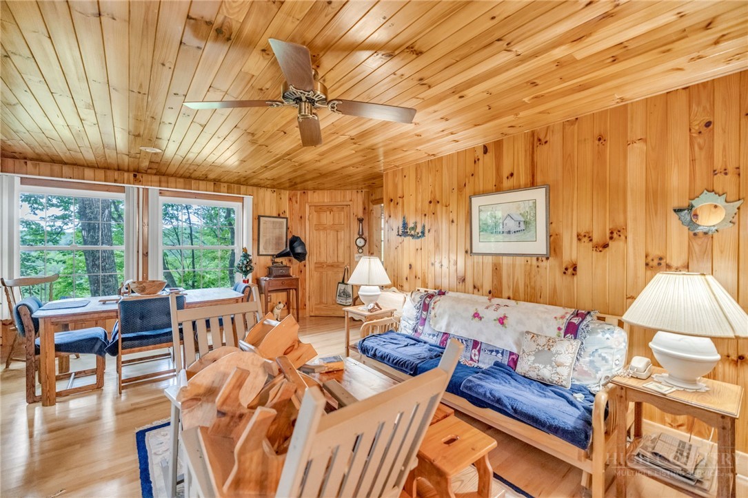 638 Riverwood Trail