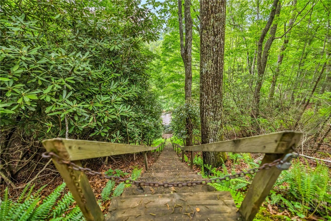 638 Riverwood Trail