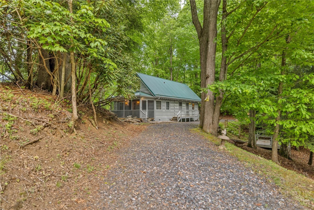 638 Riverwood Trail