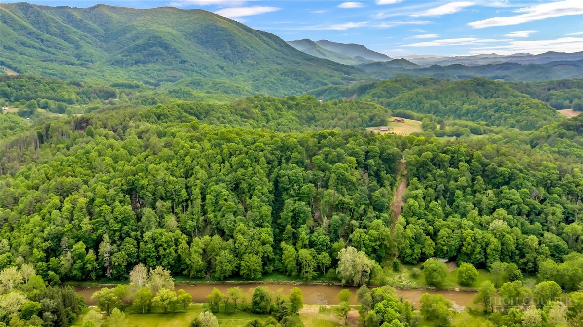 638 Riverwood Trail