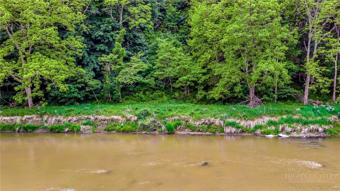 638 Riverwood Trail