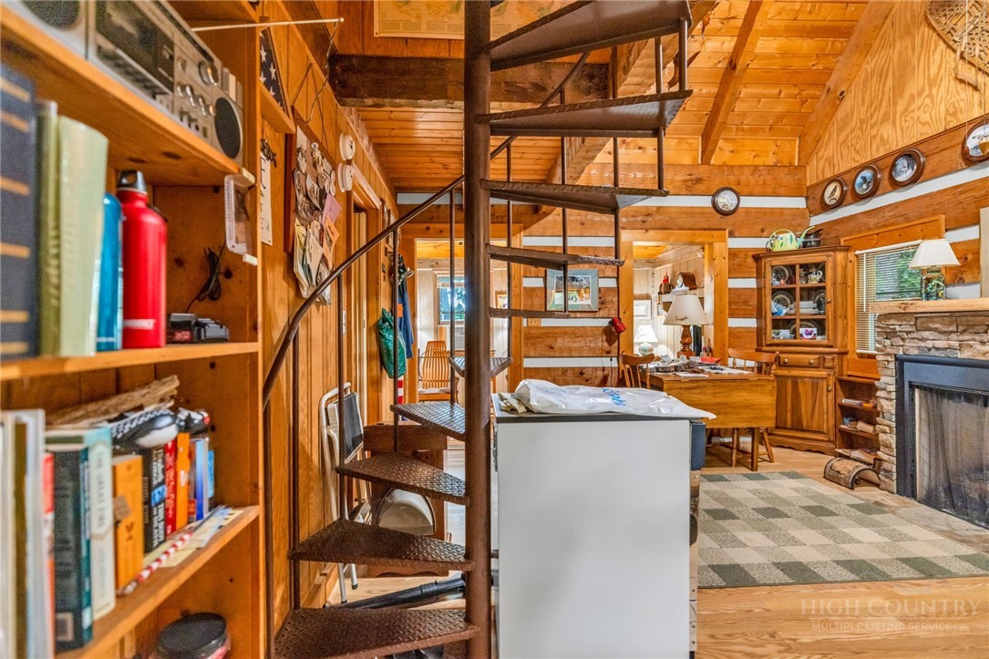 638 Riverwood Trail