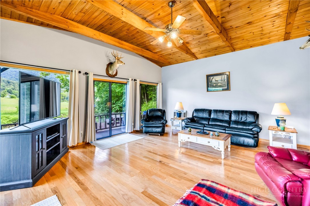 380 W Deep Ford Road