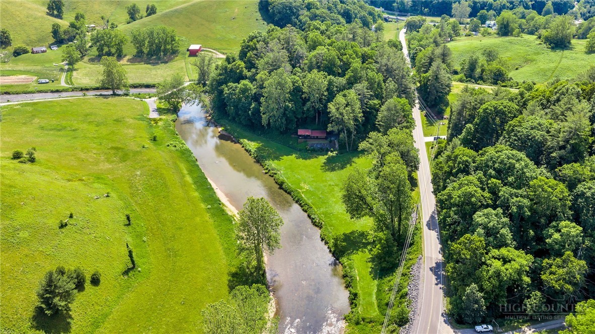 380 W Deep Ford Road
