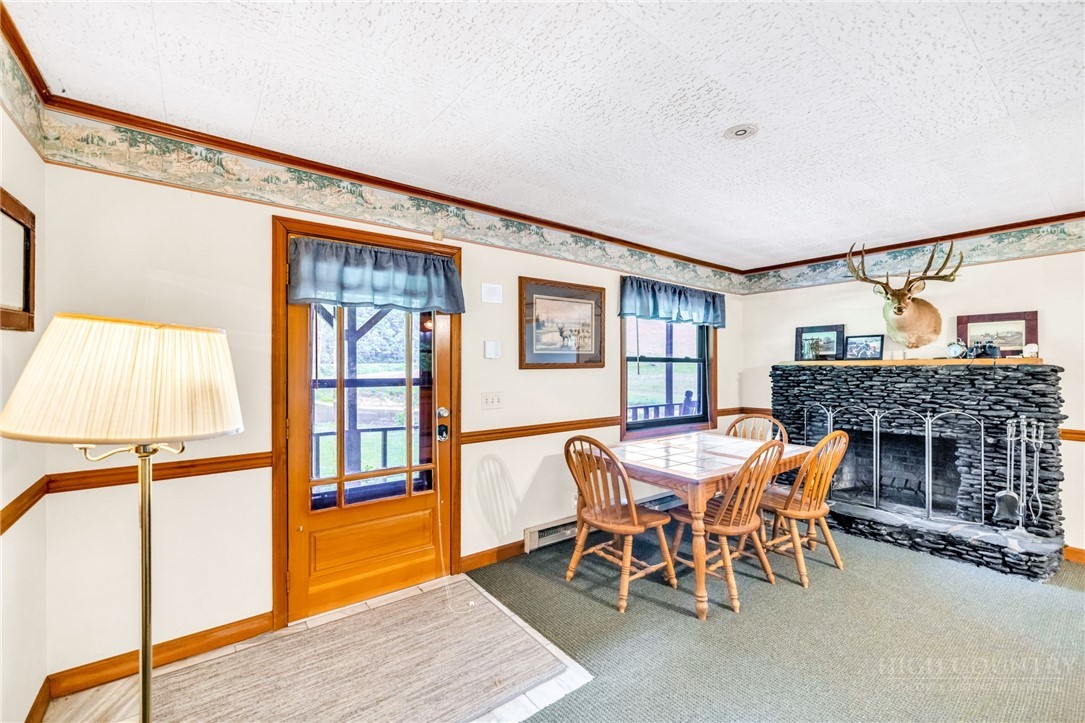 380 W Deep Ford Road