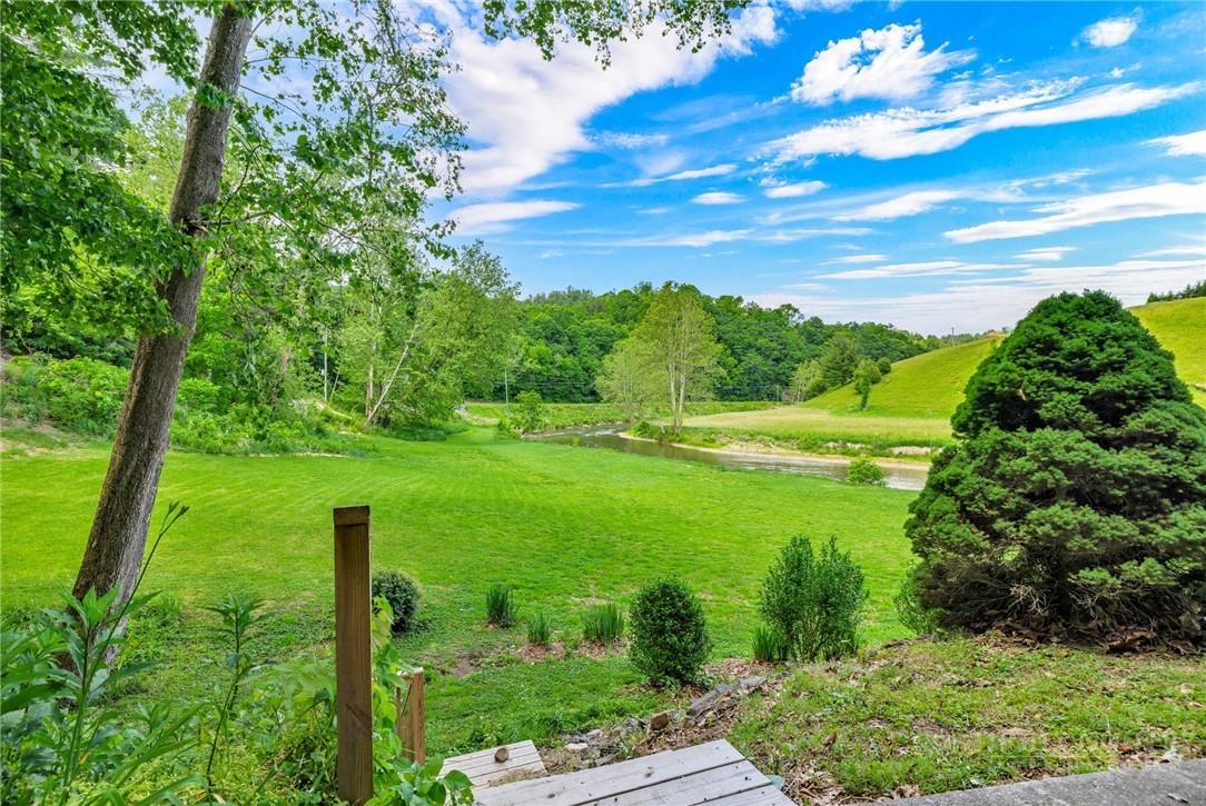 380 W Deep Ford Road