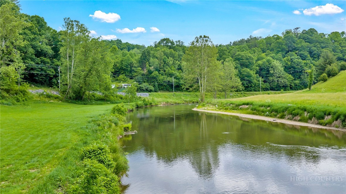 380 W Deep Ford Road