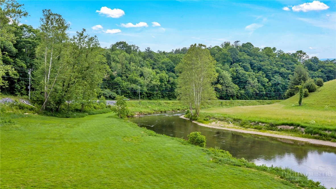 380 W Deep Ford Road