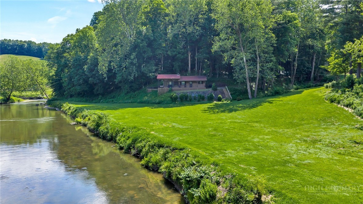 380 W Deep Ford Road