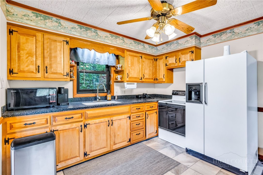 380 W Deep Ford Road