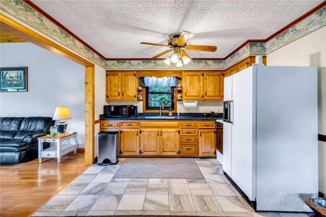 380 W Deep Ford Road