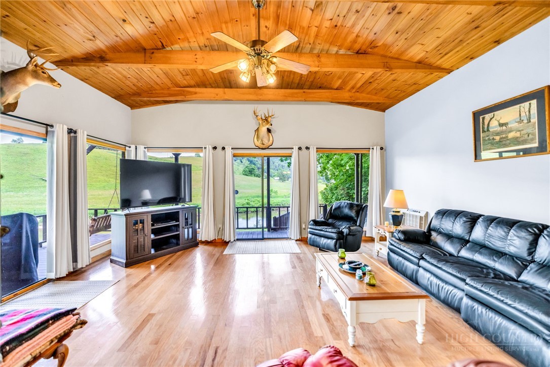 380 W Deep Ford Road