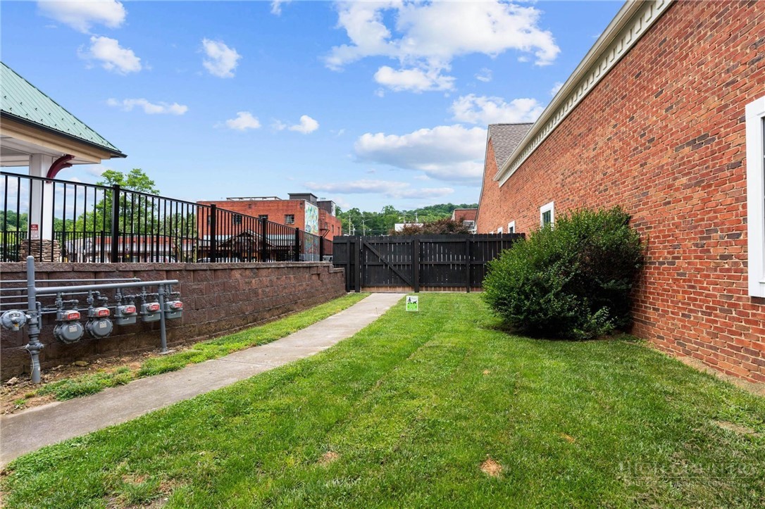 215 S Jefferson Station Place 210