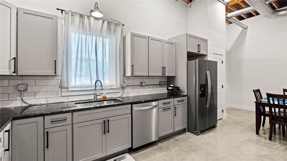 215 S Jefferson Station Place 210