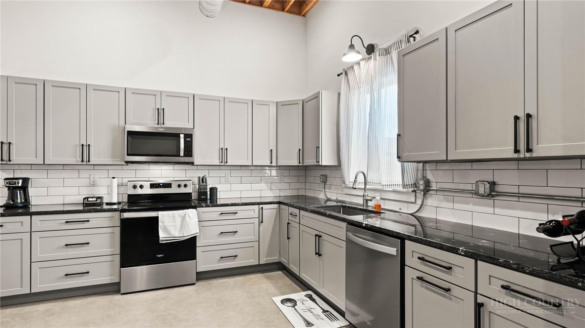 215 S Jefferson Station Place 210