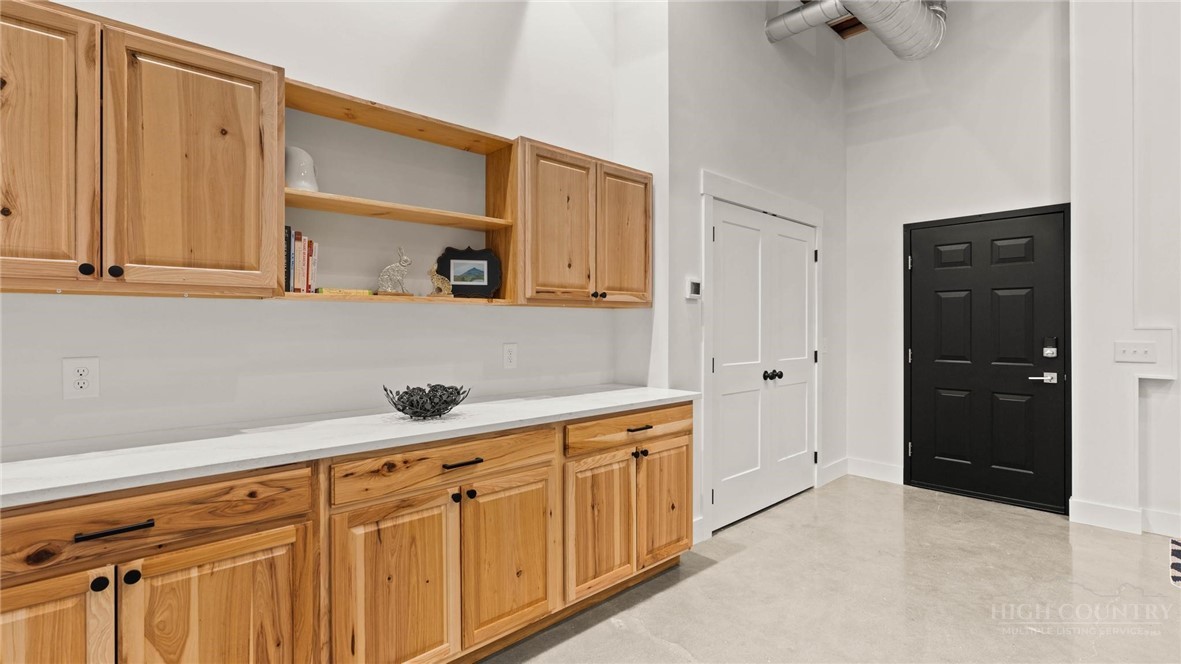 215 S Jefferson Station Place 210