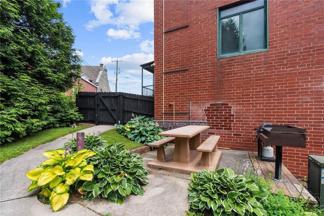 215 S Jefferson Station Place 210