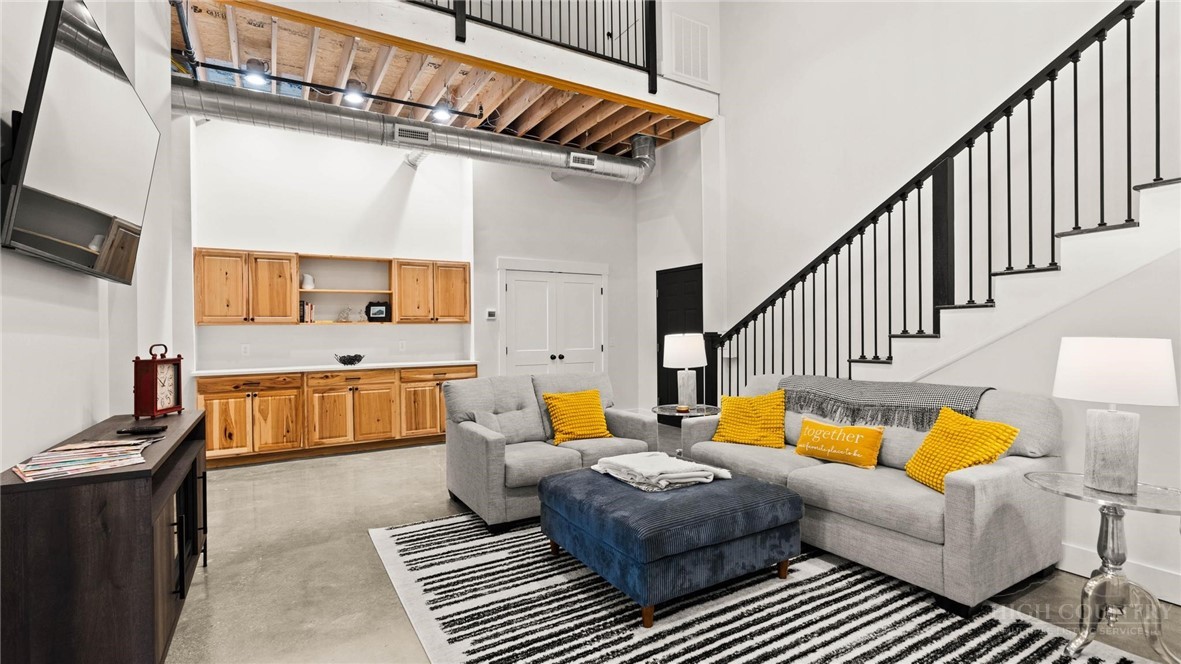215 S Jefferson Station Place 210