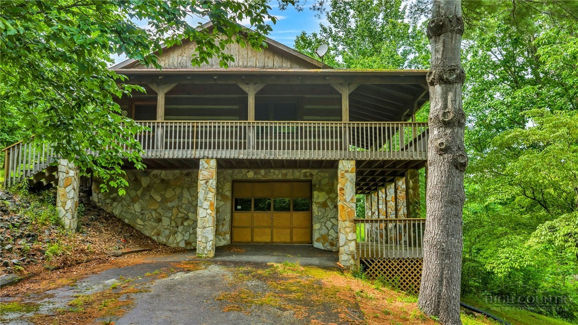 1521 Highway 194