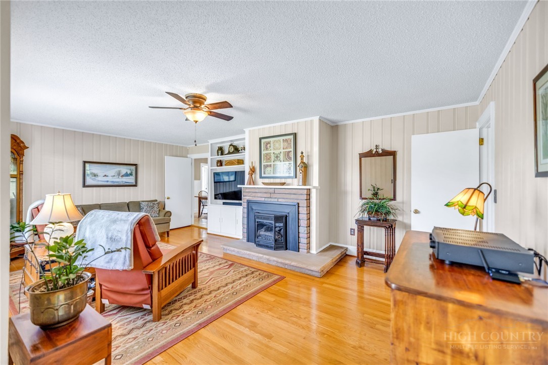 201 Reno Road