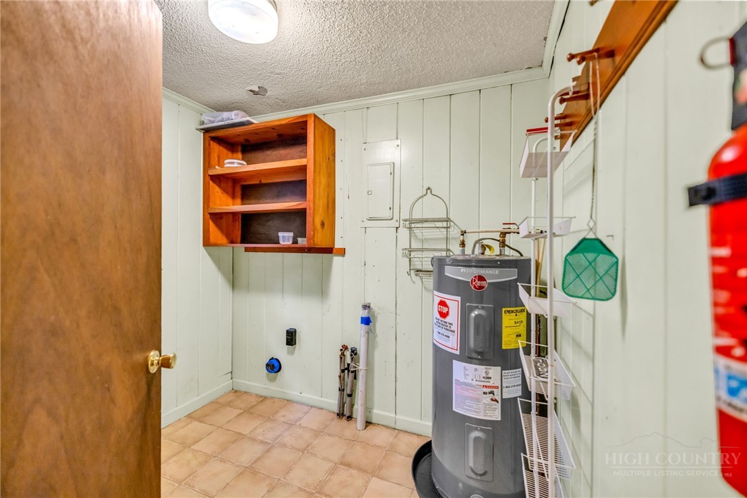 1092 Hartzog Ford Road