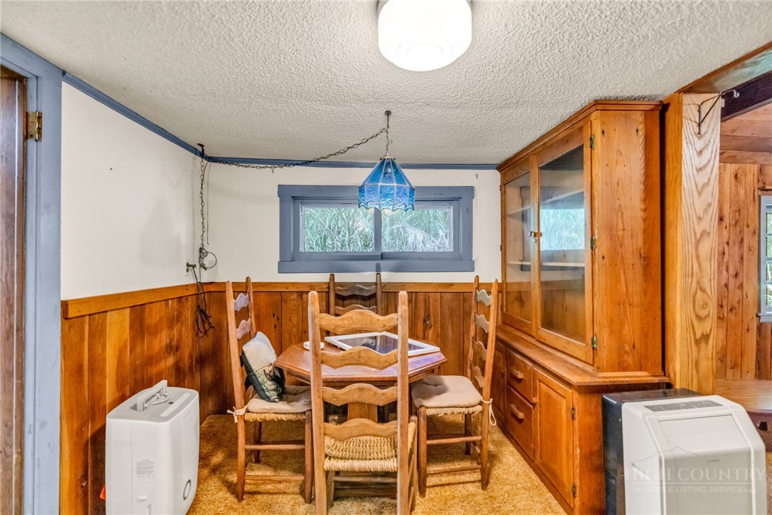 1092 Hartzog Ford Road