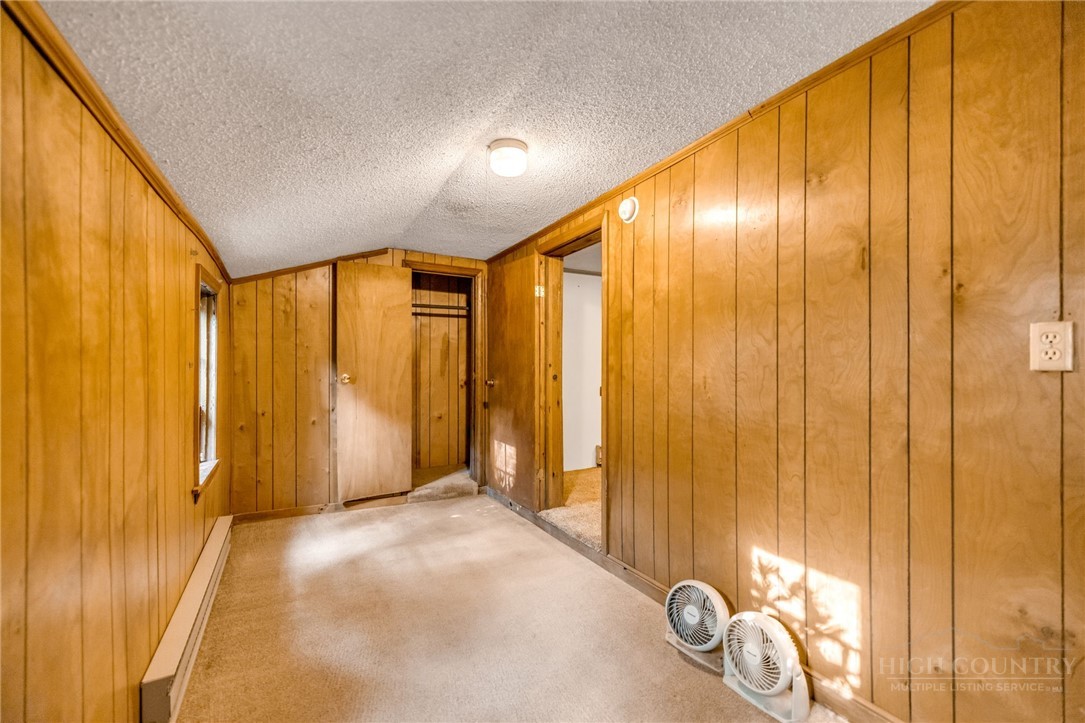 1092 Hartzog Ford Road
