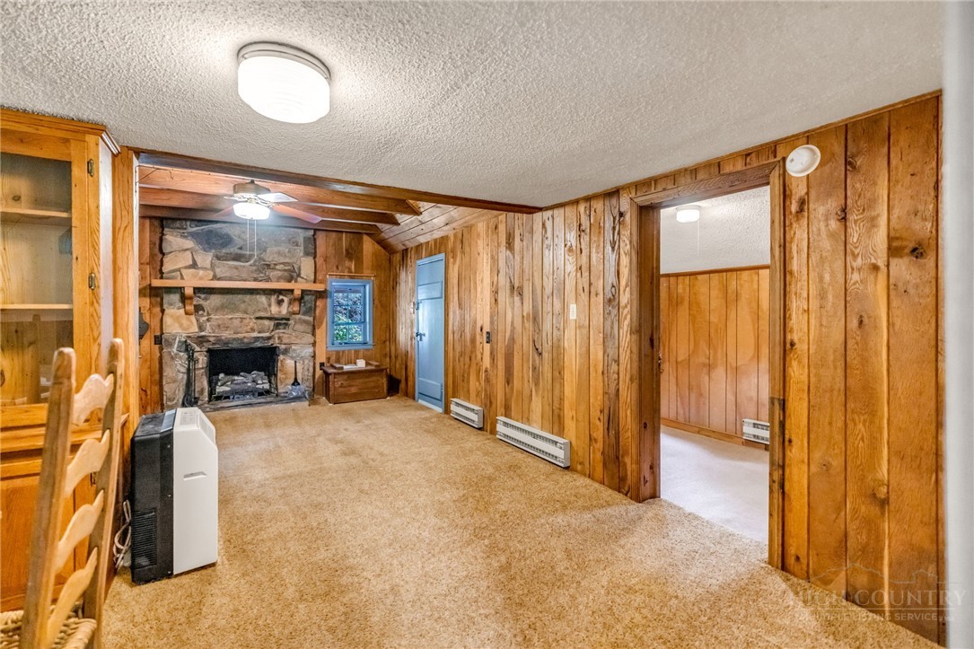 1092 Hartzog Ford Road
