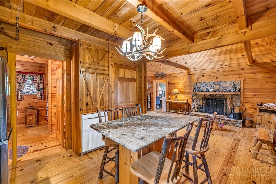 219 Ravenwood Drive