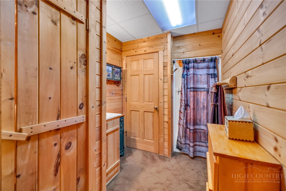 219 Ravenwood Drive