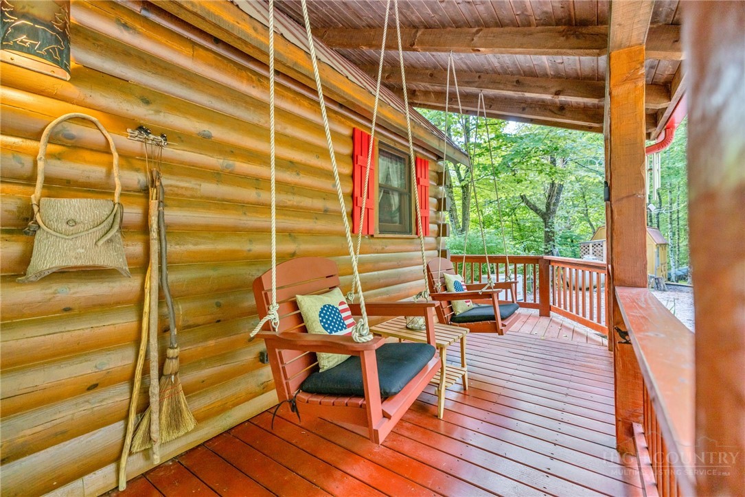 219 Ravenwood Drive