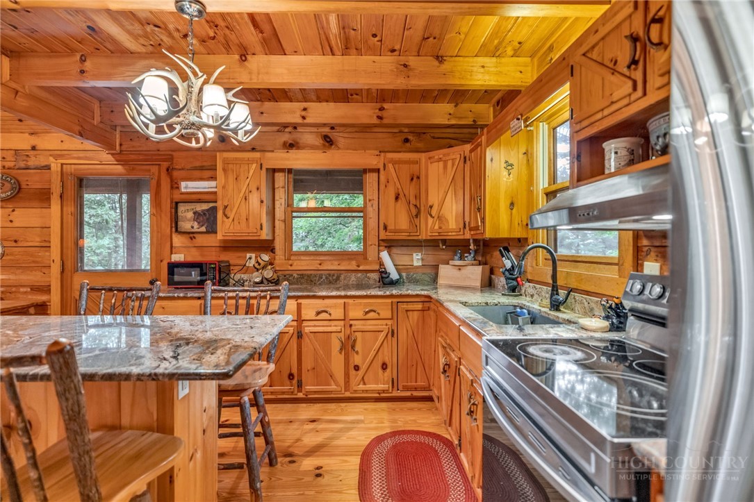 219 Ravenwood Drive